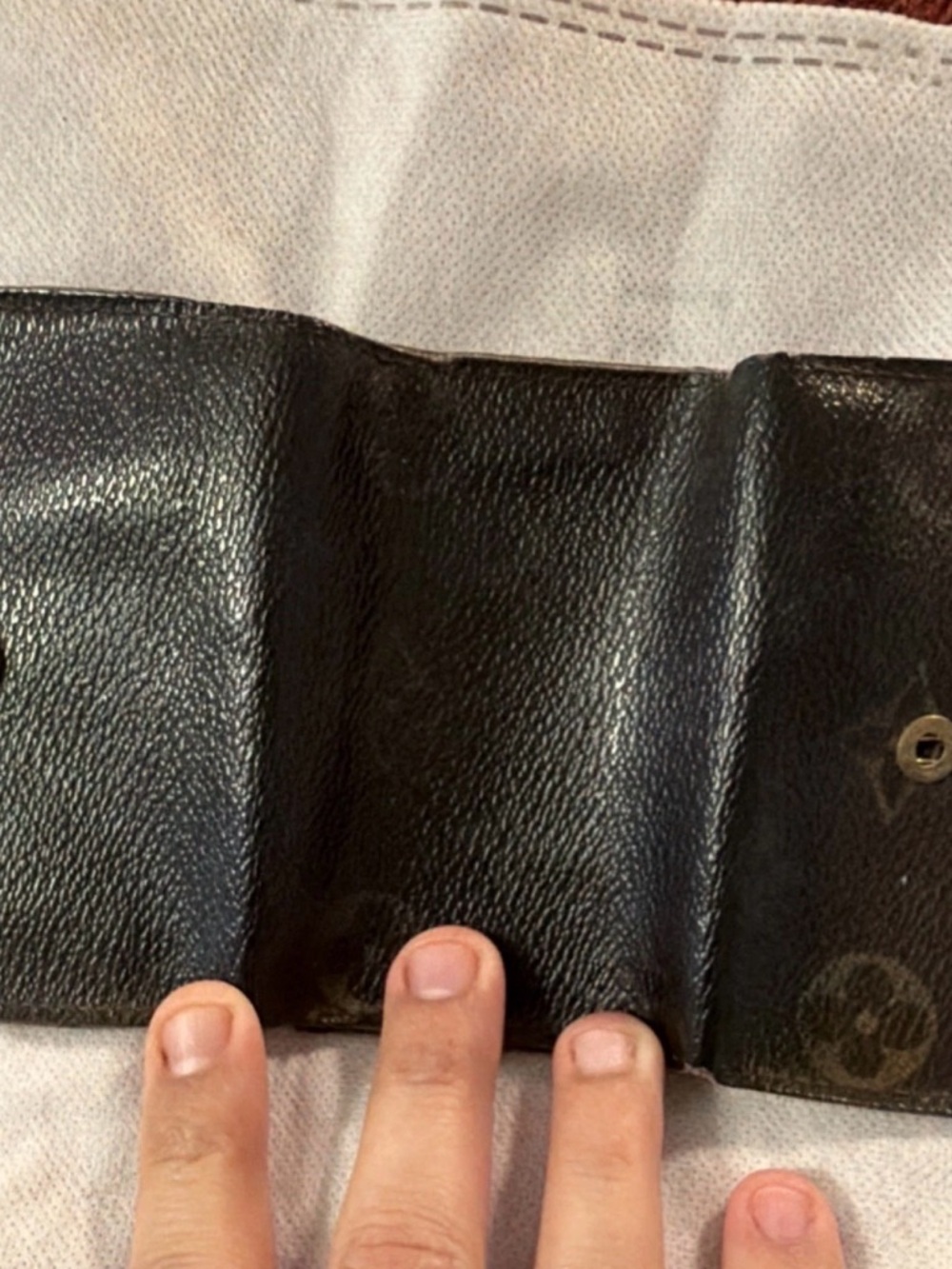 Vintage Louis Vuitton Monogram 6-Key Holder – Authentic - Picture 6 of 8